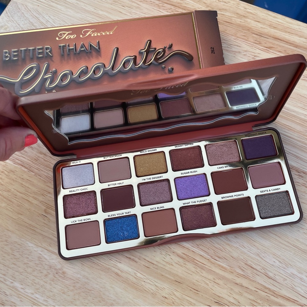 NIB Too Faced Better Than Chocolate Palette - Picture 2 of 8